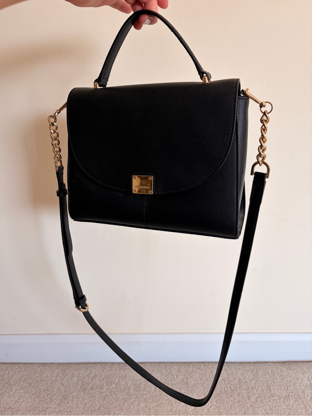 Calvin Klein Black Crossbody/Satchel Handbag (Medium Size)
